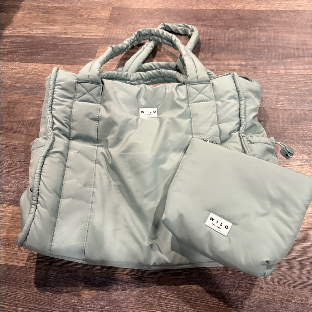 Wilo Light Gray Tote Bag